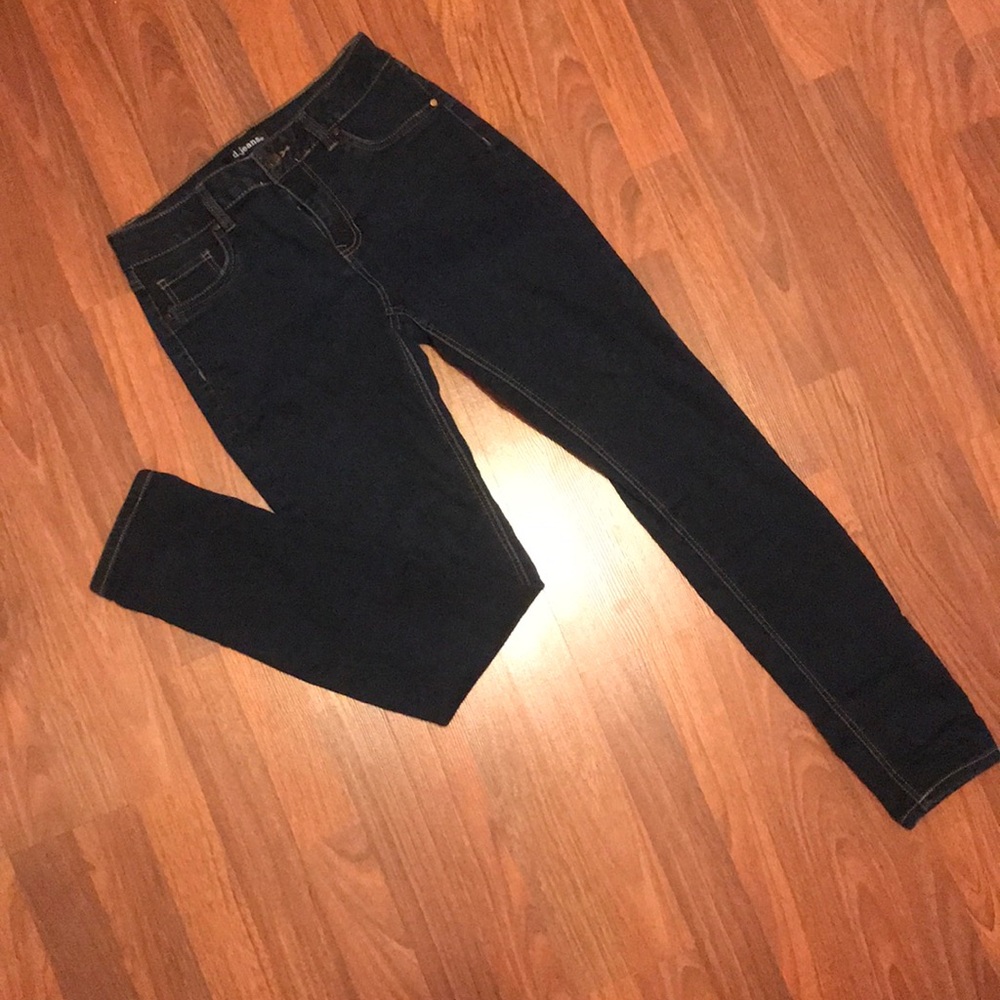 Dark Wash Skinny Jeans